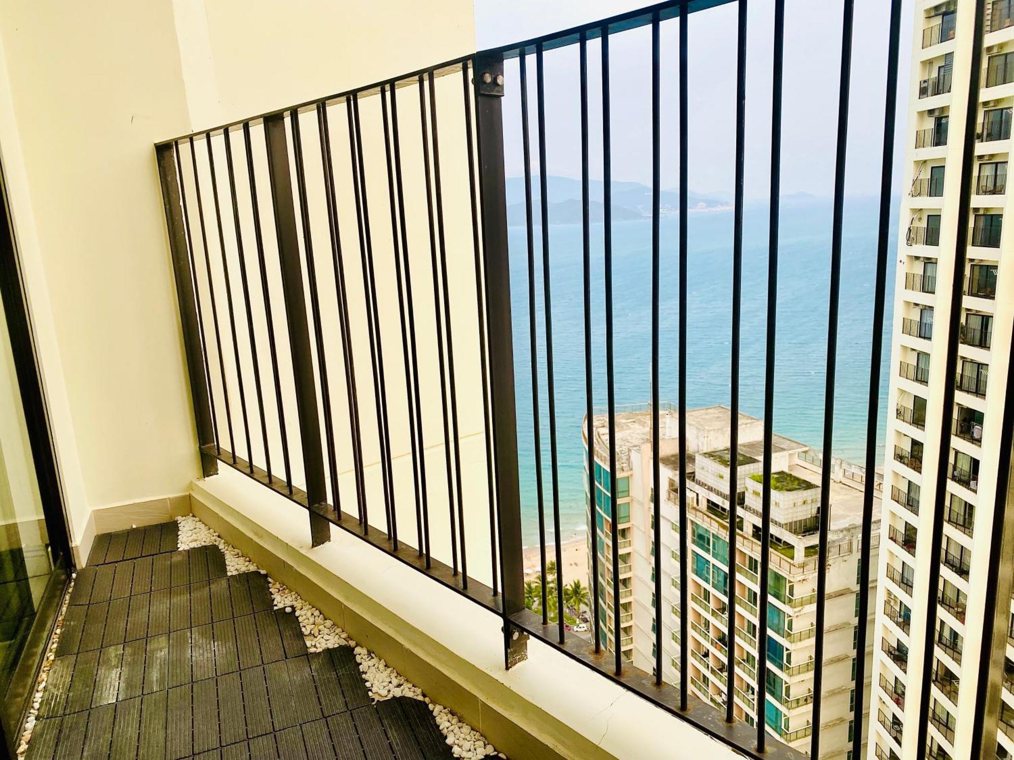 Can Ho Gold Coast O Nha Trang View Bien - Vivastay Esterno foto