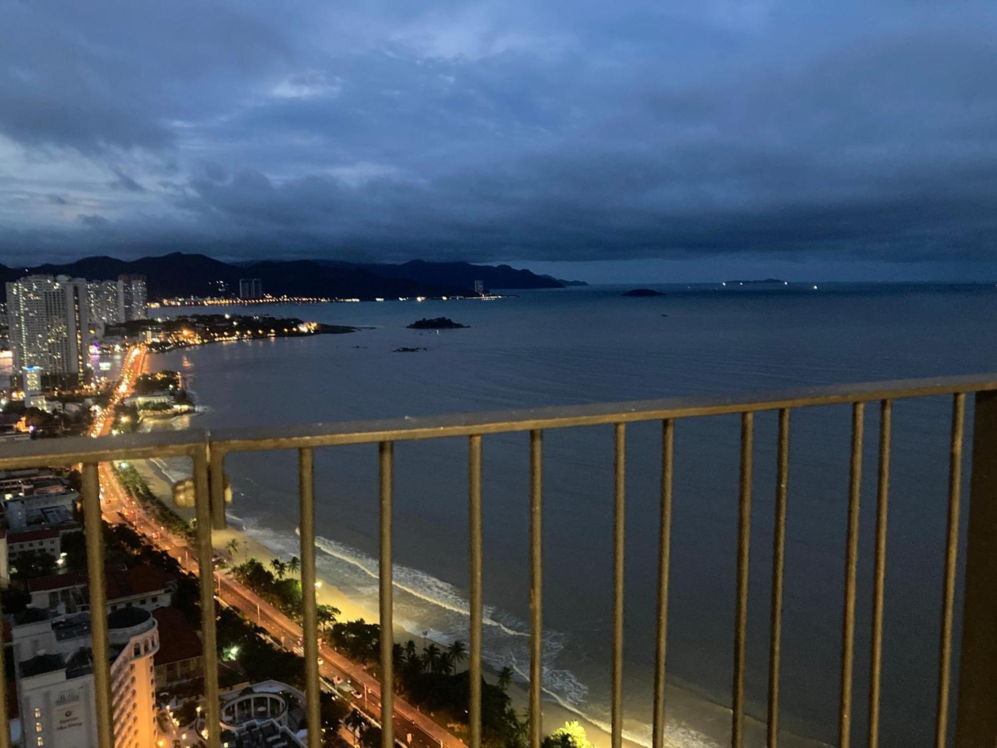 Can Ho Gold Coast O Nha Trang View Bien - Vivastay Esterno foto