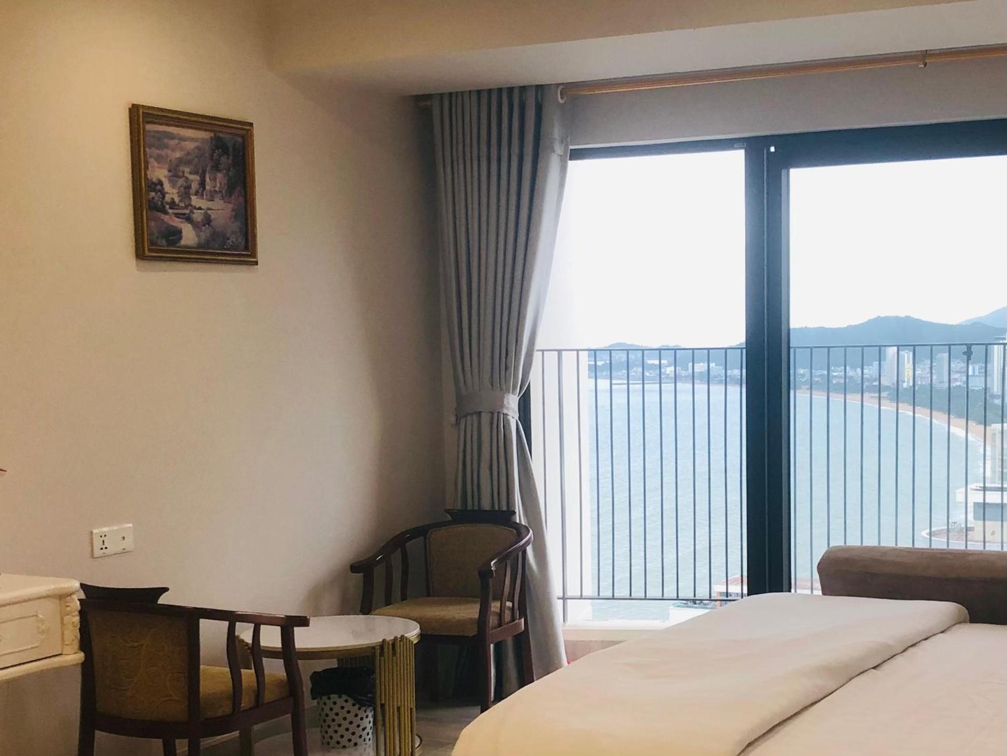 Can Ho Gold Coast O Nha Trang View Bien - Vivastay Esterno foto