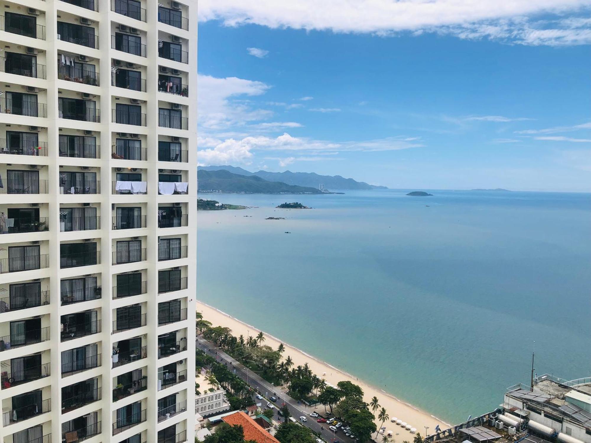 Can Ho Gold Coast O Nha Trang View Bien - Vivastay Esterno foto